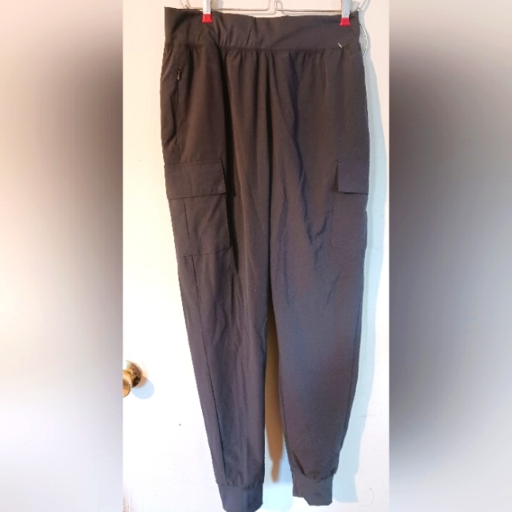 WILLIT UBF 50+ CARGO PANTS‎ NWT SZ. Med.